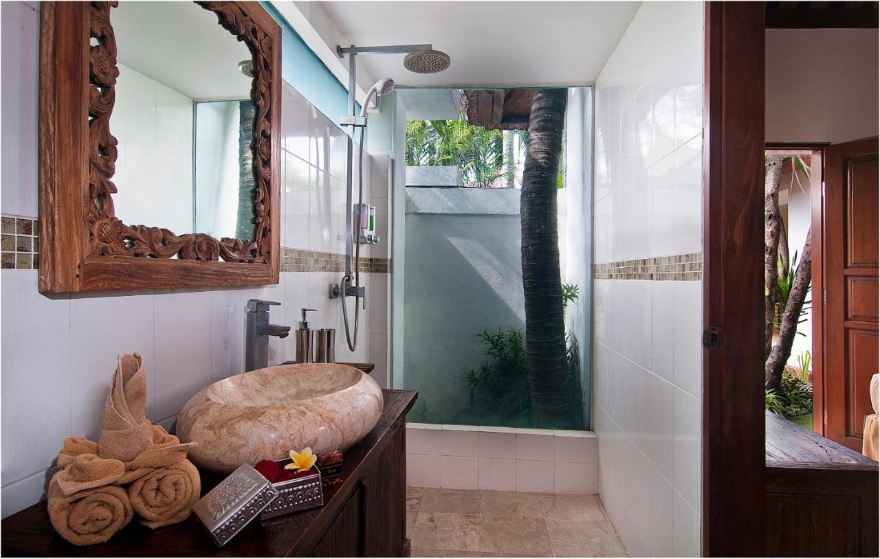 Villa 6br Sensel - Minggu Seminyak (Bali)